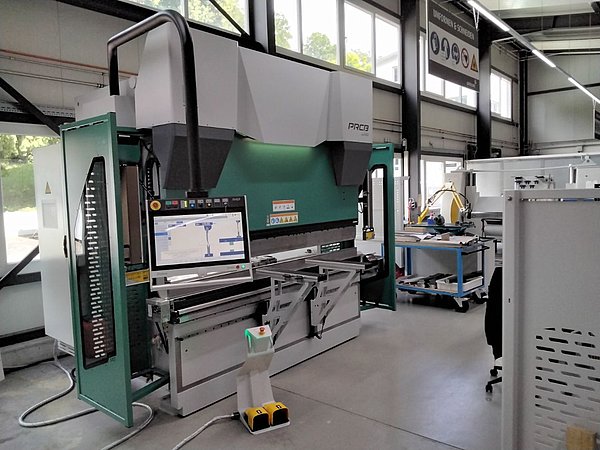 Industrie-Abkantpresse Hezinger-PressLine PRCB20025