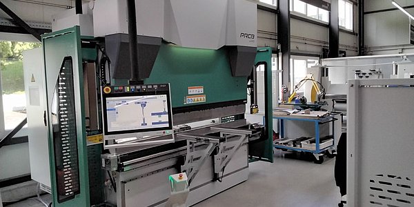 Industrie-Abkantpresse Hezinger-PressLine PRCB20025