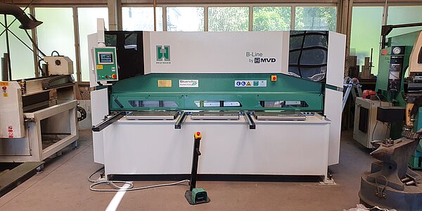 Schwingschnittschere Hezinger-CutLine B06-2500