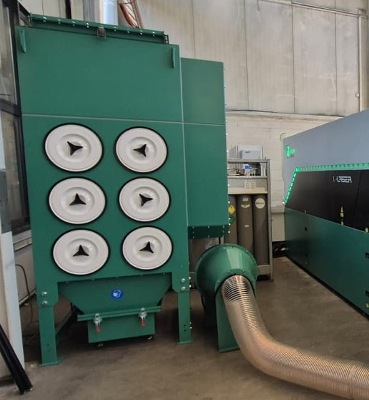 Ausstattung Laserschneidanlage
