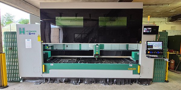 Flechbettlaser Hezinger-LaserLine HLA1530-06kW