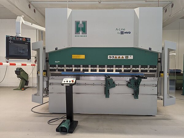 CNC-Kantpresse Hezinger-PressLine A100-2600