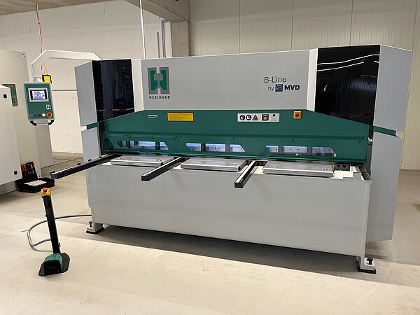 Schwingschnittschere Hezinger-CutLine B06-2600