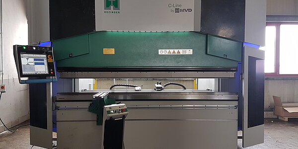 Gesenkbiegepresse Hezinger-PressLine C220-3100