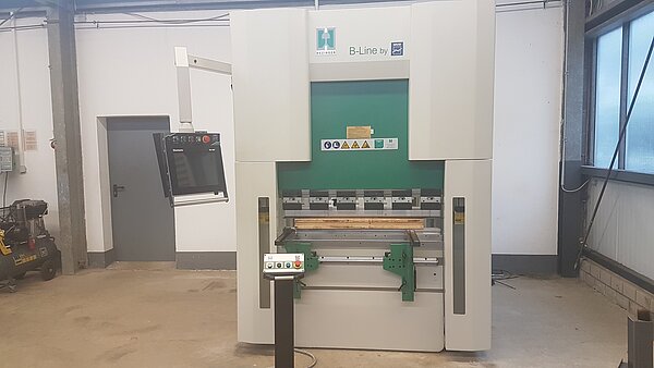 Gesenkbiegepresse Hezinger-PressLine B040-1250