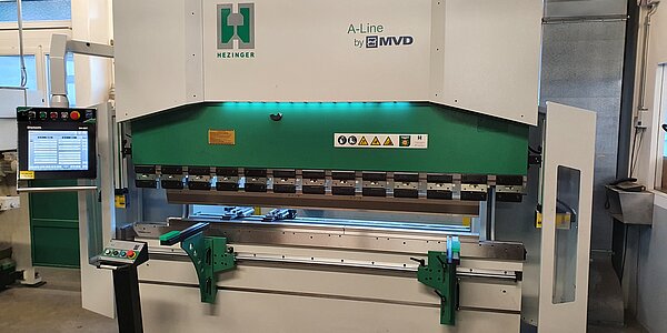 Kantpresse Hezinger-PressLine A100-2100